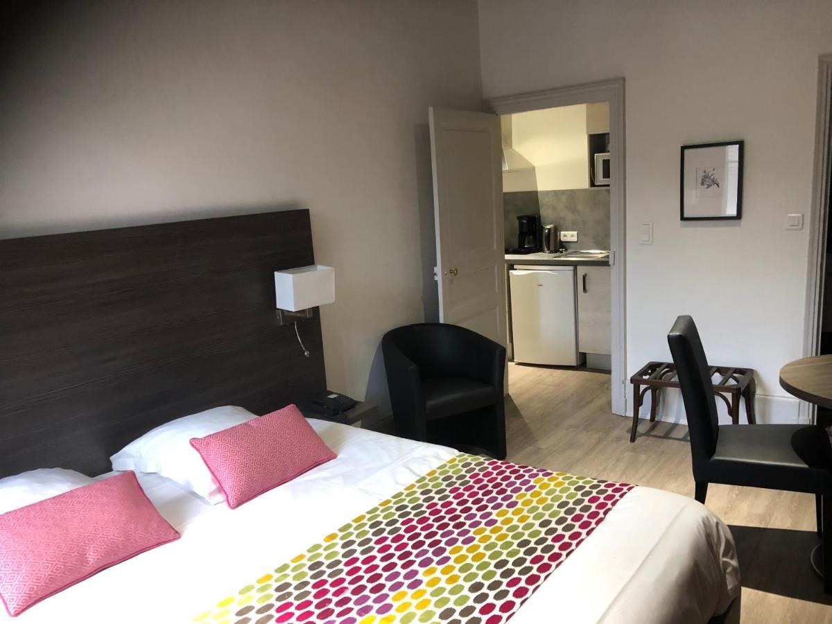 Hotel Montespan Bourbon-lʼArchambault Kültér fotó