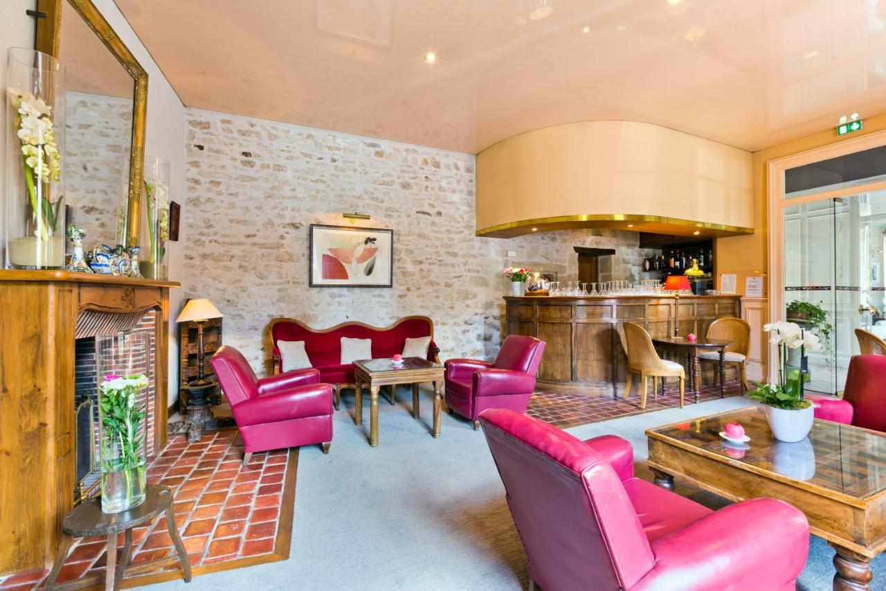 Hotel Montespan Bourbon-lʼArchambault Kültér fotó
